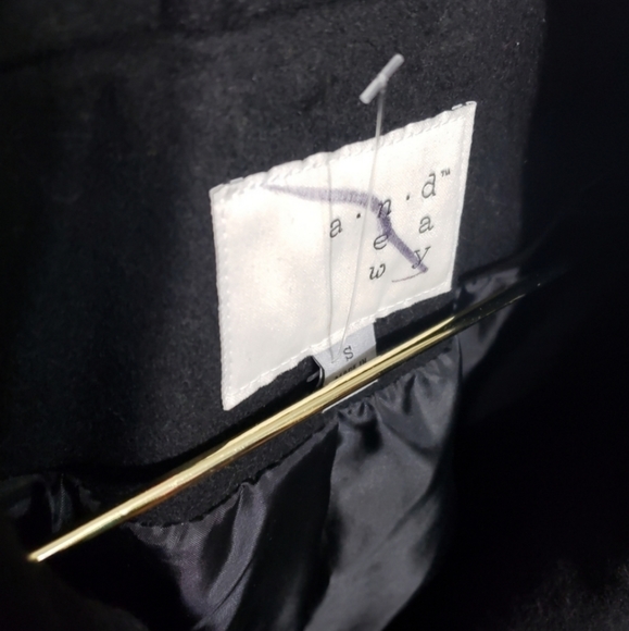 Wool Blend Modern Black Pea Coat * NWT * Sz S - Picture 6 of 7